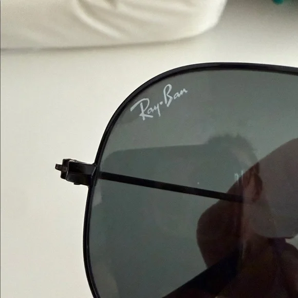 Ray-Ban Dark Aviator Sunglasses - Picture 4 of 4